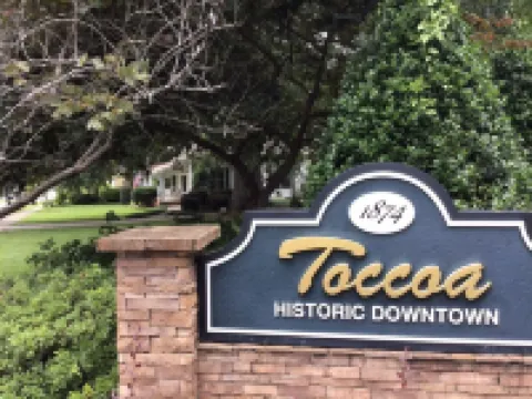 Guesthouse located in historic Toccoa Ga Hotels in Stephens County