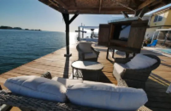 Ocean-front Seaview Home on Gulf - Fishing Boat Available!