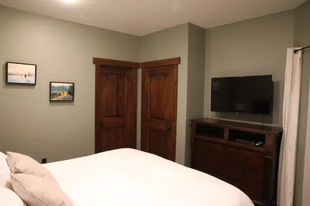 Big Mountain Bungalow - Downtown Whitefish