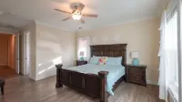 RELAX AWAY- NEW 4BDRM W/ 40FT DOCK & PRIVATE POOL