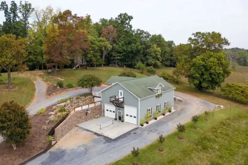 Mountain Veiws, Hot Tub,Treehouse,Gameroom, Child Playroom, Pet Friendly
