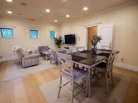 Private Luxury Retreat in Secured Oasis