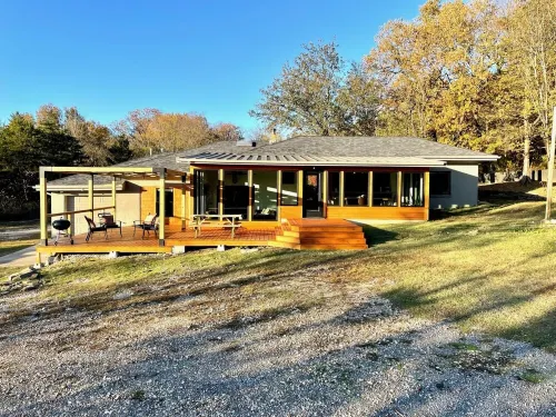 Amazing Lake Front Property!!! 3 BR cabin on 30 serene acres on Lake Tenkiller