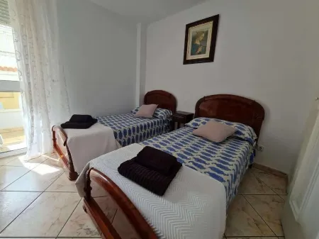 Laguna Beach apartment with unobstructed sea view