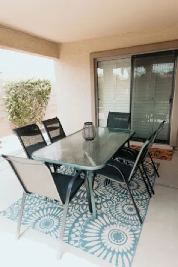 Welcome to this updated beautiful home.  Heated community pools. Sleeps 6