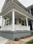 Clean & Spacious 4 Bedroom House in Hamilton, Sleeps 7 up and Can Sleep 2-4 down Hotels near Meijer