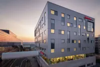 Hampton by Hilton London Gatwick Airport - Breakfast
