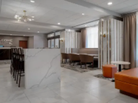 ハンプトン イン バイ ヒルトン ブランプトン トロント ブランプトンのホテル