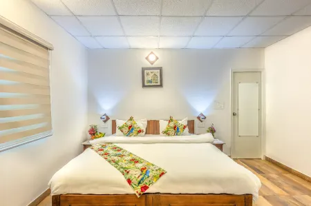 Neer Ganga Camps And Resort Отели рядом с достопримечательностью «Glamping Dome By Navira home's»