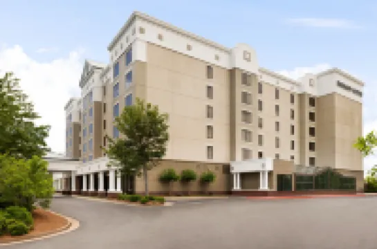 Embassy Suites by Hilton Atlanta Alpharetta Hotels in Alpharetta