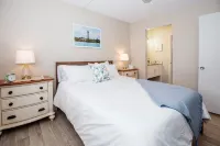 Whispering Palms- Waterfront Condo on Sanibel Island Các khách sạn ở Sanibel