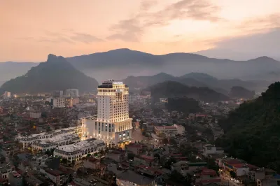 Four Points by Sheraton Ha Giang Hotels in 