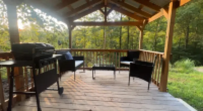 Rustic Retreat at Backwoods Bungalow – Secluded Cabin with Modern Comforts