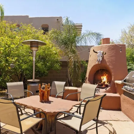 Beautiful Santa Fe Oasis, Golf & Hiker's Paradise, 20 Minute Drive from Uofa