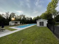 Lakefront Oasis, Dog-Friendly with Boat and Sauna included