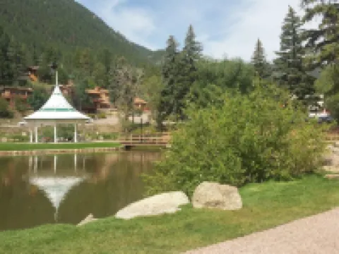 The cozy summer house by the lake Hotels in Green Mountain Falls