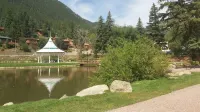 The cozy summer house by the lake