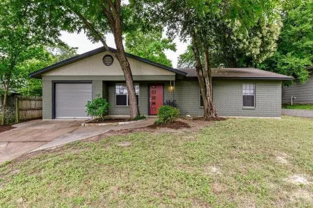 Your East Austin hideaway! Отели рядом с достопримечательностью «Остин Хинду Темпл & Комм Сентер»