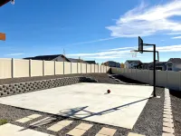 Ultimate Sports & Relaxation Retreat – Private Courts & Large Yard