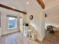 Elegant Apartment in Prime Central Location