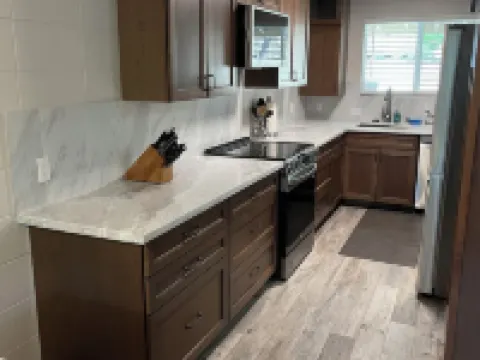 3BR apt. with WiFi BBQ Smart TVs close to Lake Tahoe, boat launch, biking trails Hotels in Dollar Point