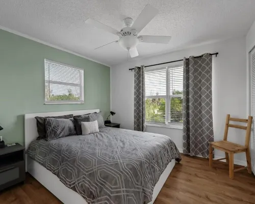 Sandy Feet Retreat - Minutes to Sanibel - Pool - Fast WiFi - Free Parking Hotels in Iona