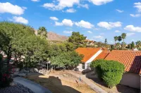 Summer paradise w/ pool in the Foothills! Hotels near Sabino Canyon