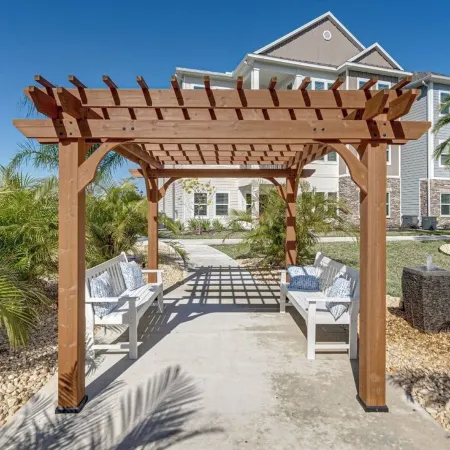 2-bedroom, 2-bath unit offers a family-friendly retreat just mins from LEGOLAND.