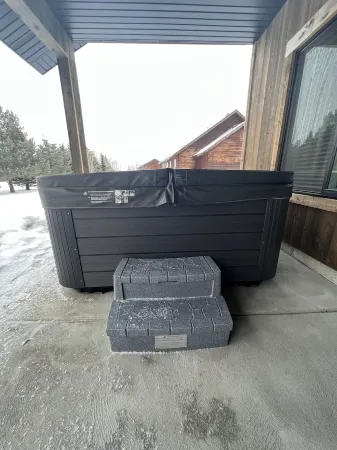 Over 300” of snow! Come play, eat and hot tub! Отели в г. Виктор