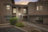 Luxurious Desert Casita at The Greens, Catalina Foothills Hotels near Sabino Canyon Recreation Area - Cactus Ramada 1