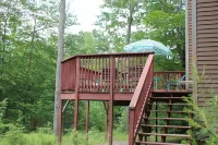 Contemporary Family Lodge, 1/2 mile to Lake!