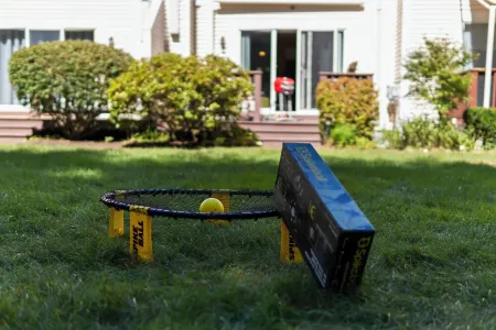 Minutes Away from Cranmore & Attitash!! Private & Spacious Family Home Sleeps 8! Отели в г. Конуэй