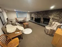 Charming Snowmass Village apartment with WiFi - perfect for a cozy getaway