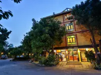 Boonme Heritage Hotels near Textile Museum Naresuan University