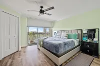 Spacious two story 2-bedroom condo in gorgeous Jupiter