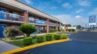 Motel 6 Montgomery, Al - Coliseum Các khách sạn ở Wetumpka