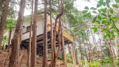 Forest Cottage ViVi Hotels in Izunokuni