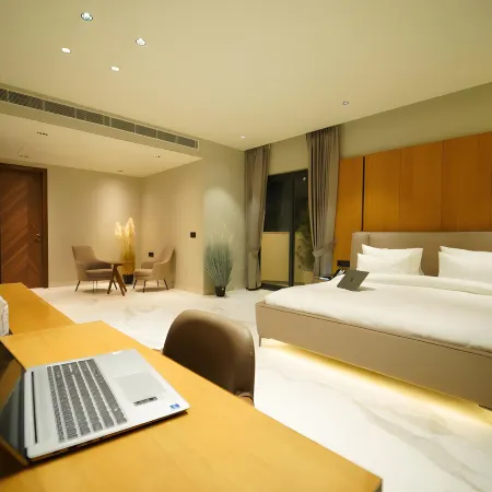 Hotel Millennium