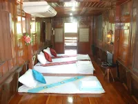 Baandin Rimnum Resort Hotel a U Thong