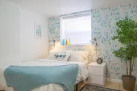 Cozy 2BR/2BA Apt w/ Private Patio – 1 Stop to Manhattan!