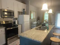 Stylish 2Br Apartment – Walk to Vsu, Short Drive to Sgmc
