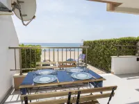 Miami Palace Отели рядом с достопримечательностью «Пляж Гуардамар»