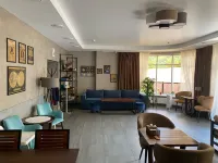 Moon Hotel 옐브루스 산 주변 호텔