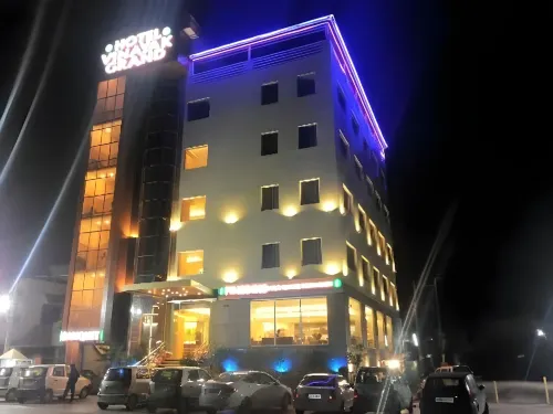 Hotel Vinayak Grand Hotels in Bahadarabad