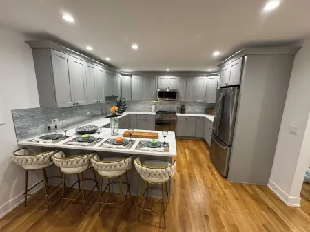 Swanky Rooftop, Birthday, Anniversary sleeps 16