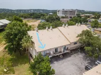 LONG TERM RENTALS...Sleeps 10...OFFERING DISCOUNTS…walk to Hotel & Amenities!