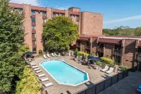 Hilton Parsippany - Pool