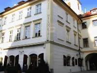 Hotel Metamorphis