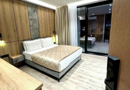 호텔 조니 프리미엄 객실 내부