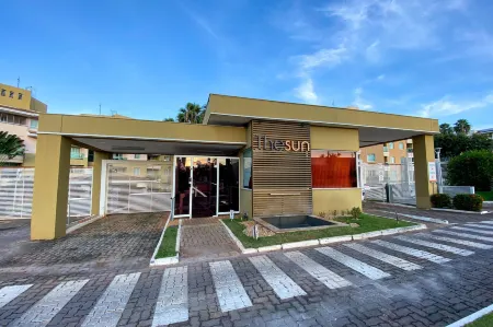 Ozped Flats Particulares Edifício the Sun Отели рядом с достопримечательностью «Three Powers Plaza»